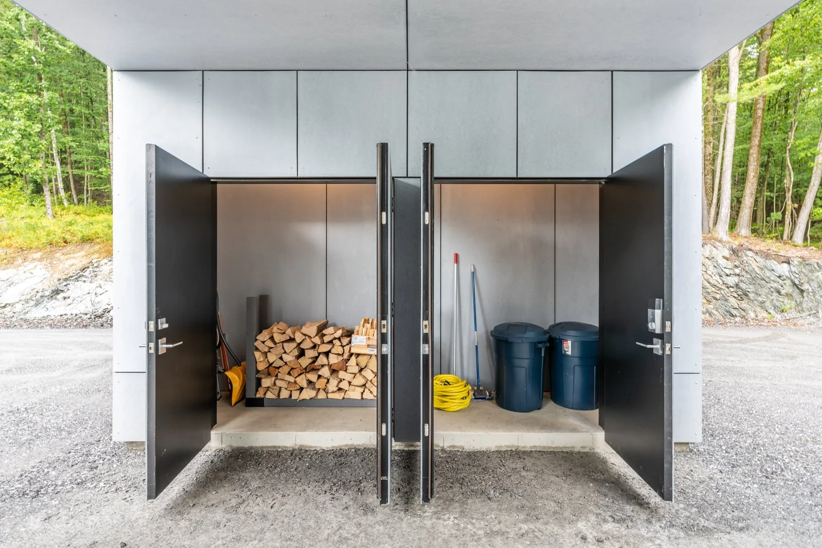 08-re4a-resolution-4-architecture-modern-modular-prefab-west-stockbridge-storage.jpg