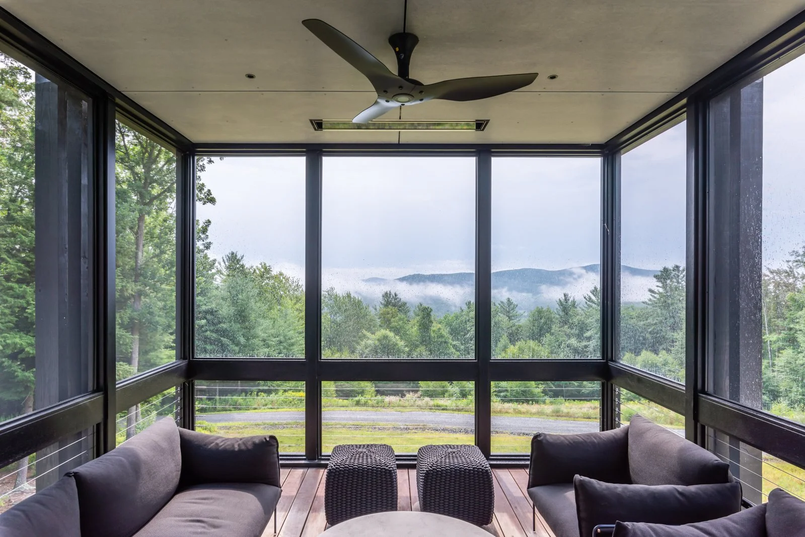 30-re4a-resolution-4-architecture-modern-modular-prefab-west-stockbridge.jpg