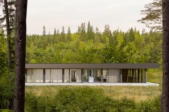 01-res4-resolution-4-architecture-prefab-kit-of-parts-modern-house-prototype-ny-USH_Exterior Facade.jpg