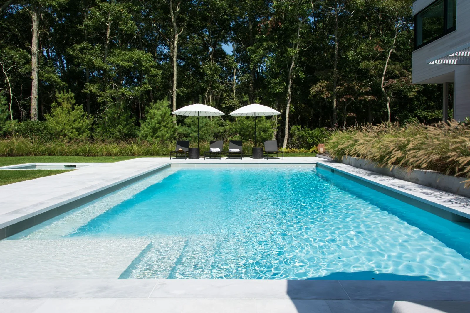 custom-modern-modular-prefab-hamptons-home-ny-architects-pool-terrace-summer-house