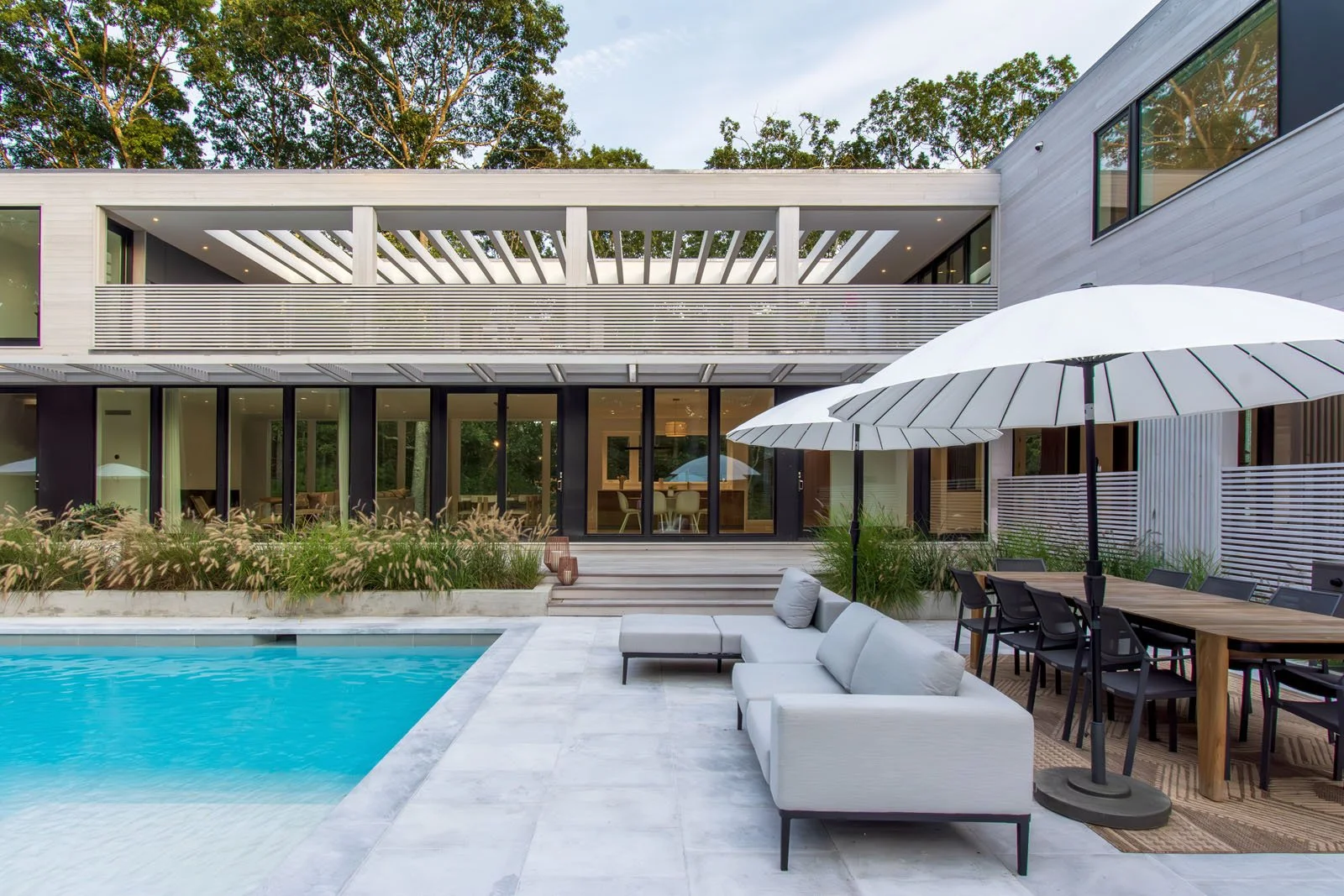 custom-modern-modular-prefab-hamptons-home-ny-architects-pool-terrace-roof-deck-summer-house