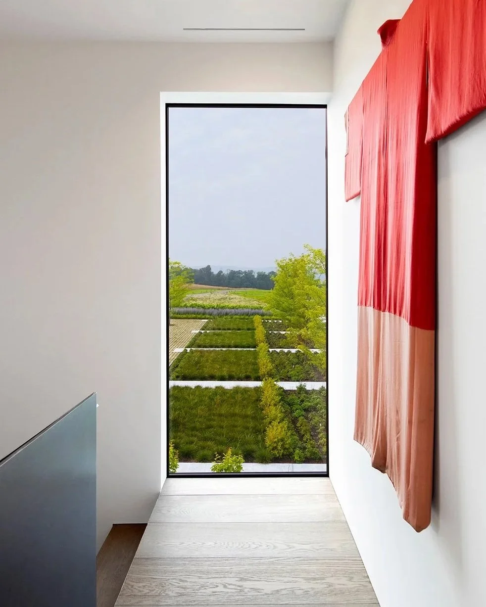 Millbrook Residence.

Designed for long views across meadows, horse pastures, and the Taconic Mountains beyond.

The house was organized to maintain a constant visual relationship to the landscape, with oversized minimal-frame glazing positioned thro