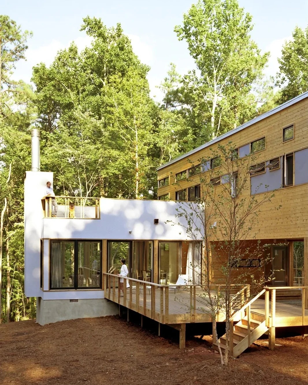 Twenty-two years later, the Dwell Home remains a useful demonstration of what custom modular architecture can do.

Completed in 2004 as the winning entry of the @dwellmagazine Home Design Invitational, the house uses five prefabricated modules to cre