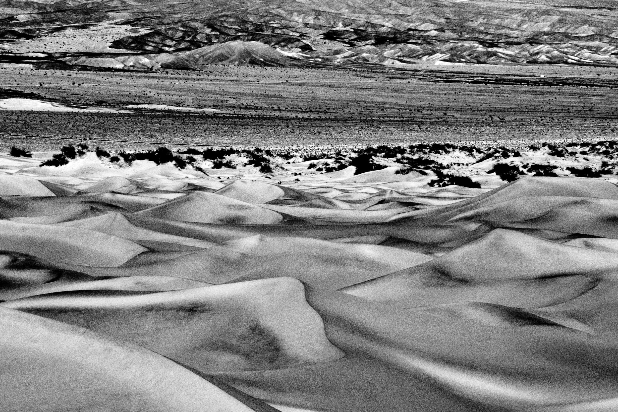 Zoom in B&W Sand Dunes Death Valley California copy.jpg