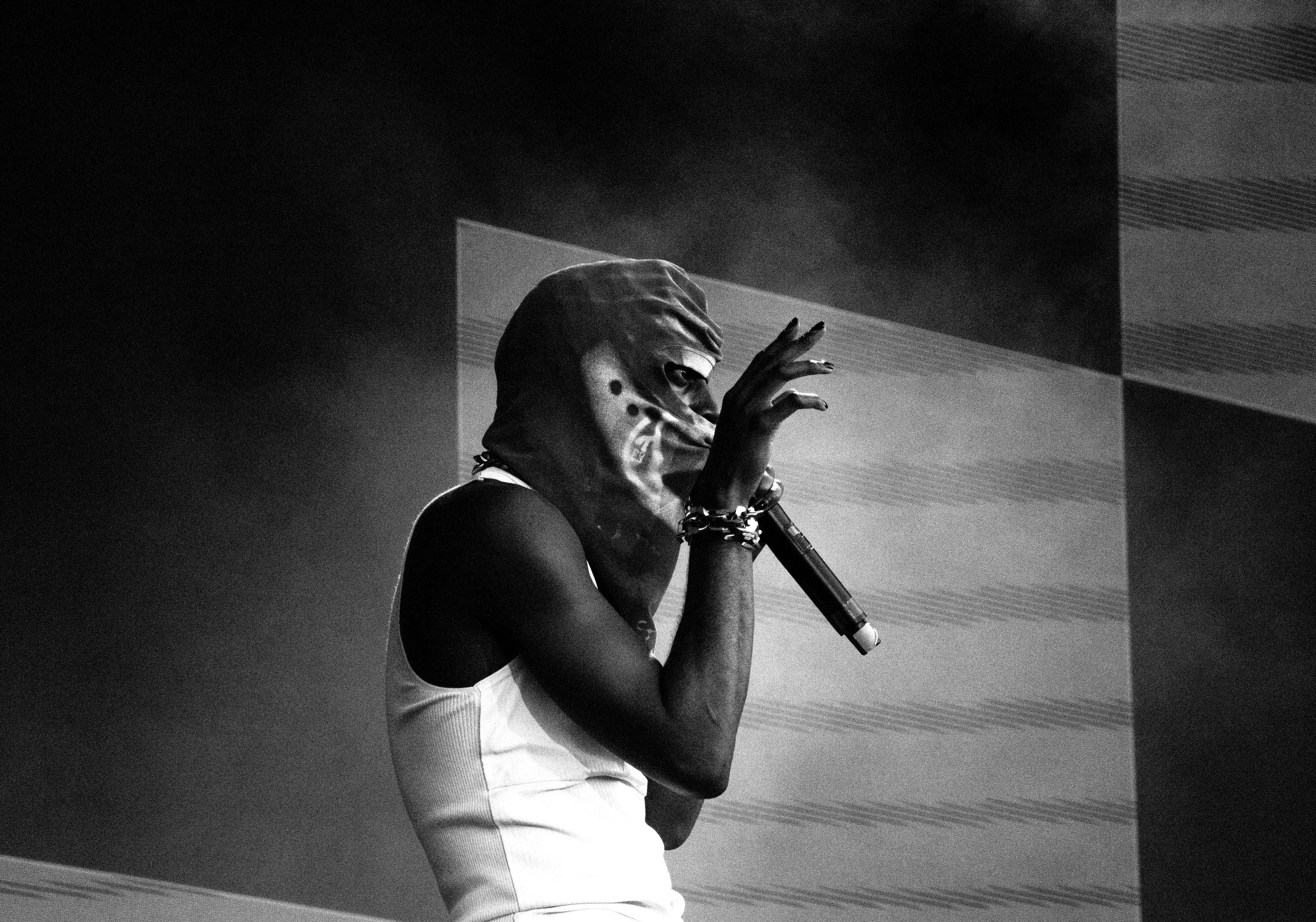 Carti Hand Movement Lollapalooza B&W.jpg
