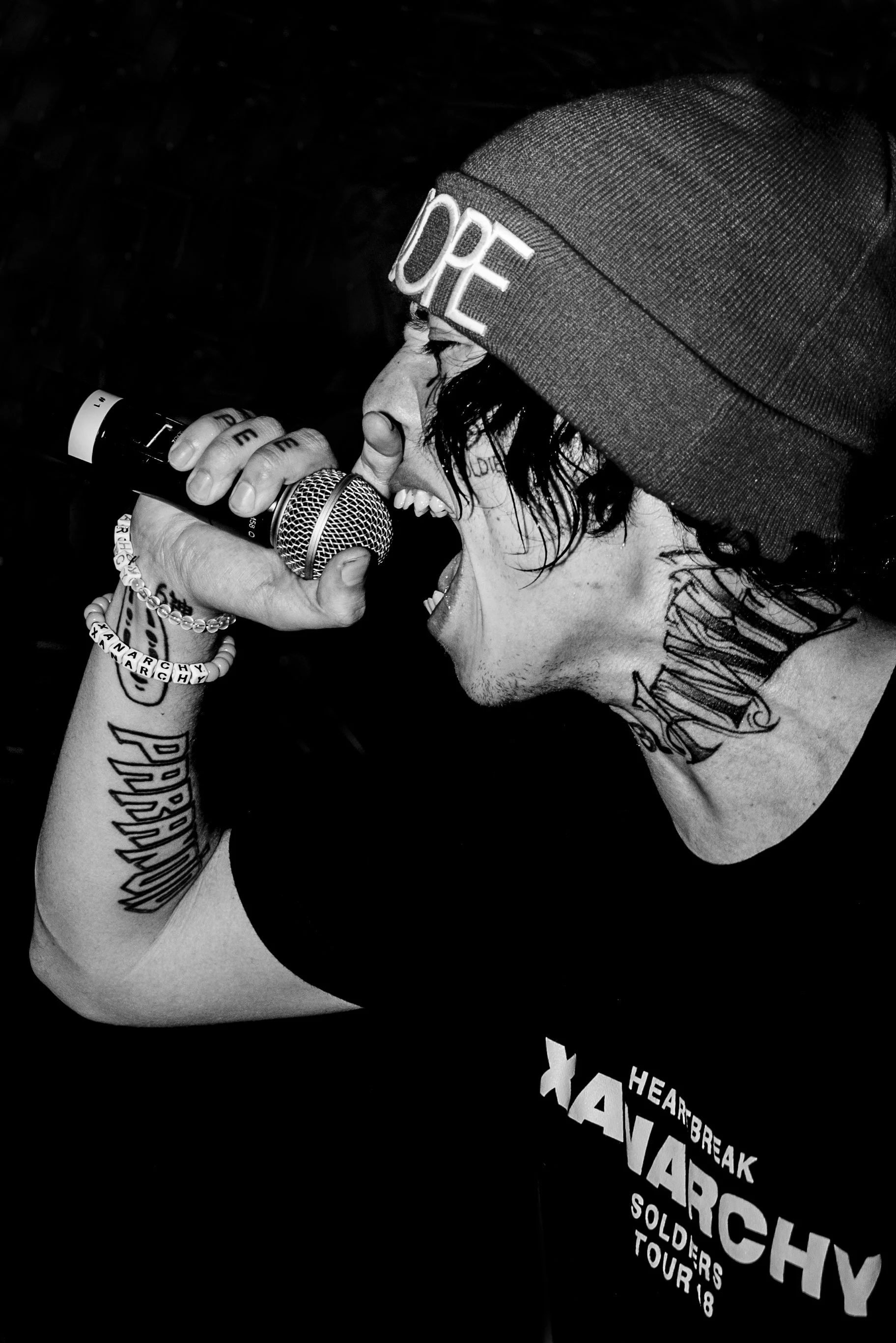 Lil Xan Close up Yell in Mic B&W Xanarchy Tour (1) copy 2.jpg