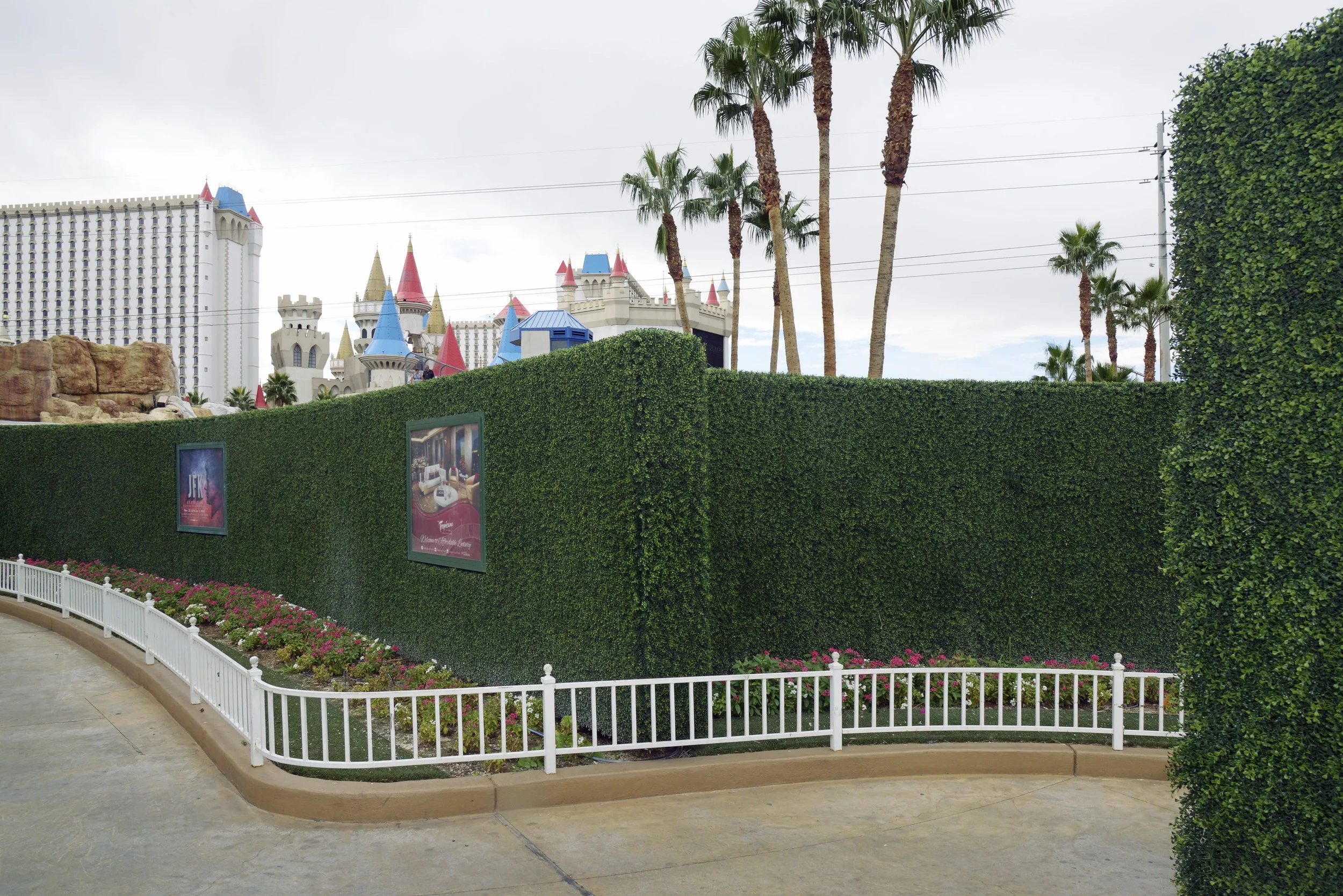 Artificial Hedge and Excalibur Hotel, 2014