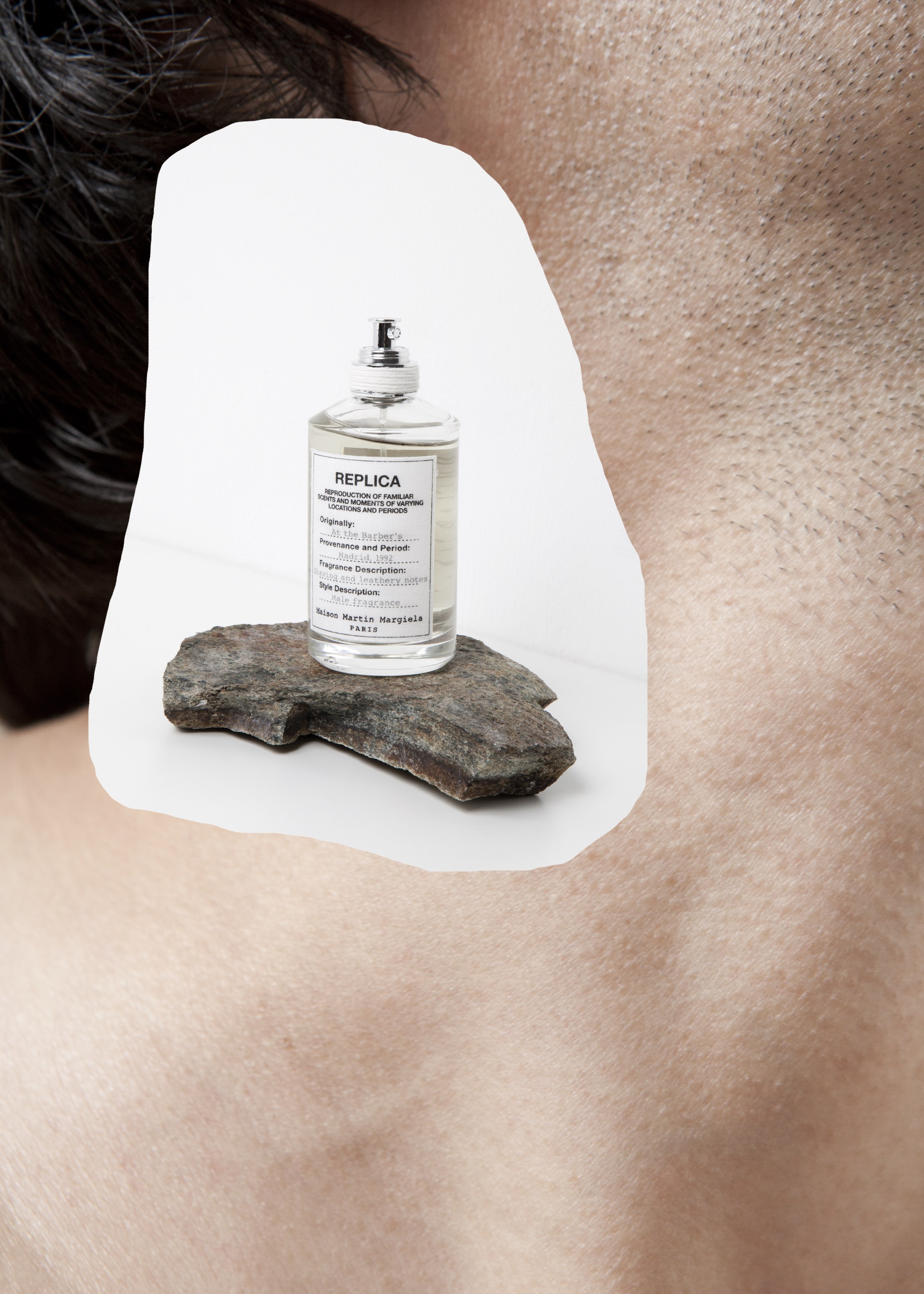   MAISON MARTIN MARGIELA AT THE BARBER’S  evokes a vintage masculine ritual in the atmosphere of a barbershop. 