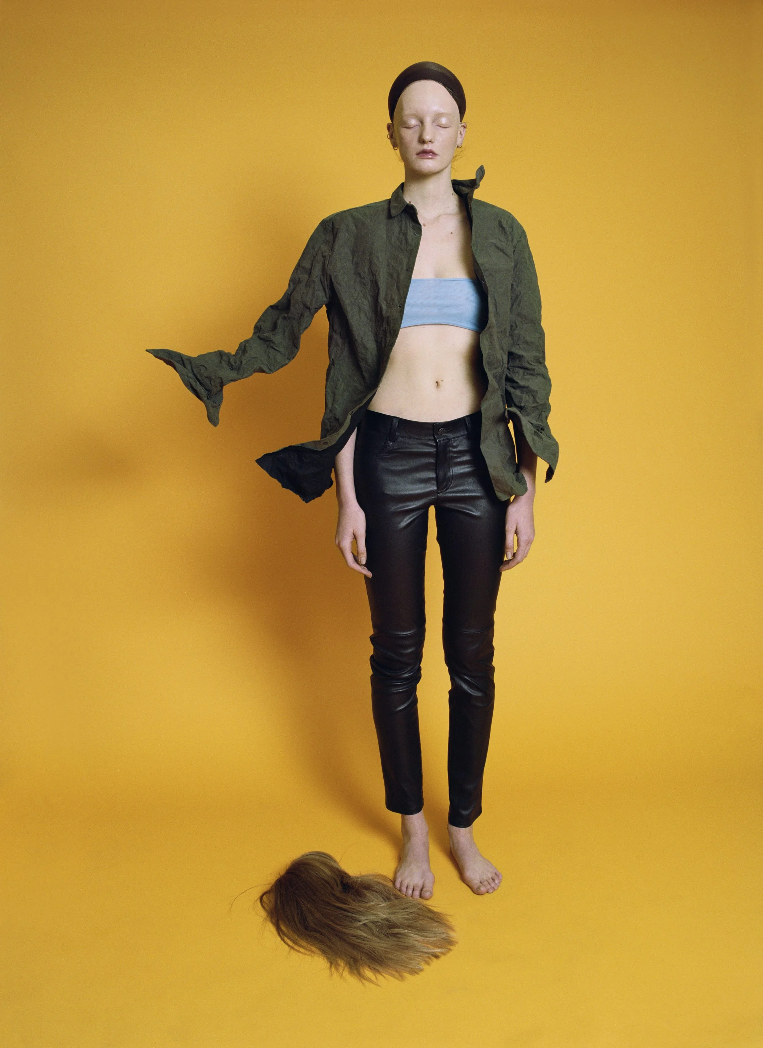 Metal cotton shirt A.F. VANDEVORST, powder blue fishnet band LÉA PECKRE, leather trousers AGNÈS B.