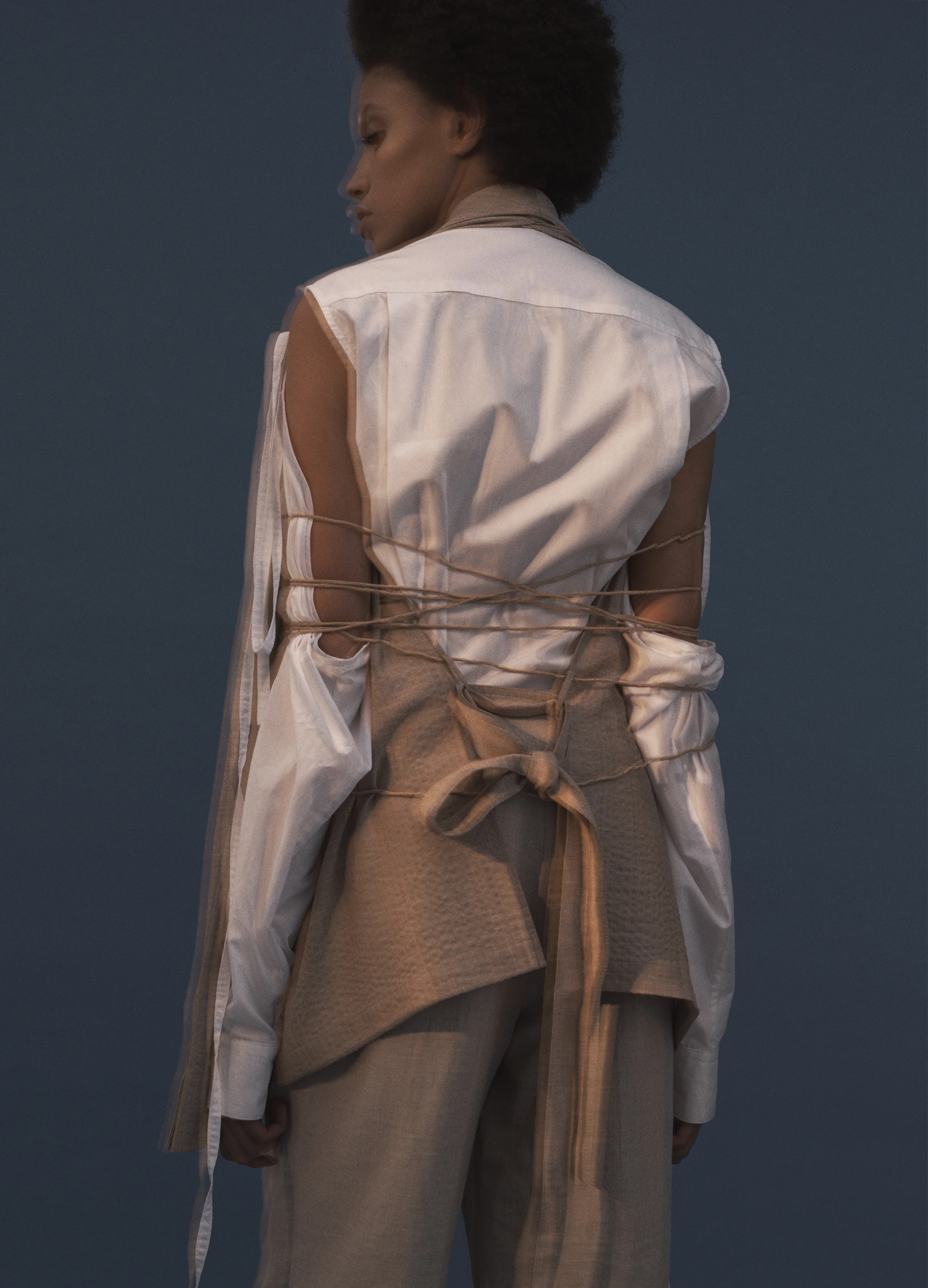 Linen blazer and white laces popeline shirt NEHERA.