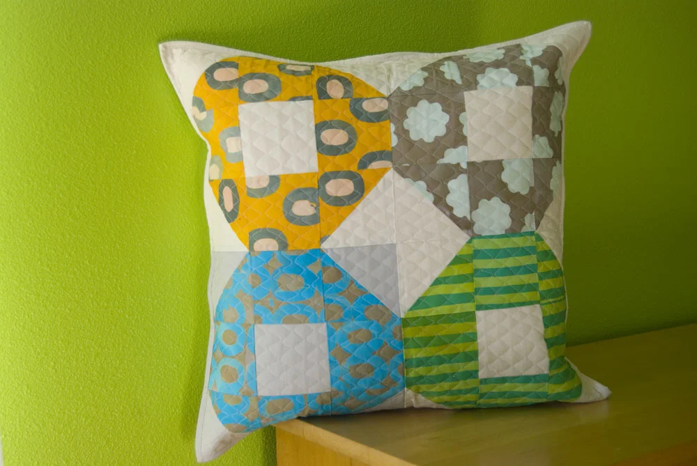 shoo-fly-pillow-too_4306500045_o.jpg