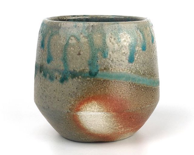 Shop by Wednesday for holiday delivery! Use code 9off99 for $9 off orders of $99 or more. LINK IN BIO
.
.
#pottery #ceramics #pottersofetsy #holidayspecial #shopsmall #buyhandmade #etsysale #onlinesale #instapottery #functionalart #functionalpottery 
