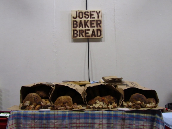 this was the first time that i baked a bunch of bread and tried selling it to strangers. it was at the Underground Farmer's Market in 2011, and i baked all the bread at Pizzaiolo real early in the morning. and that's my original JBB sign!! i used my totally sick graphic design microsoft word art skillz to turn that into my logo as well. awwwwww memories.