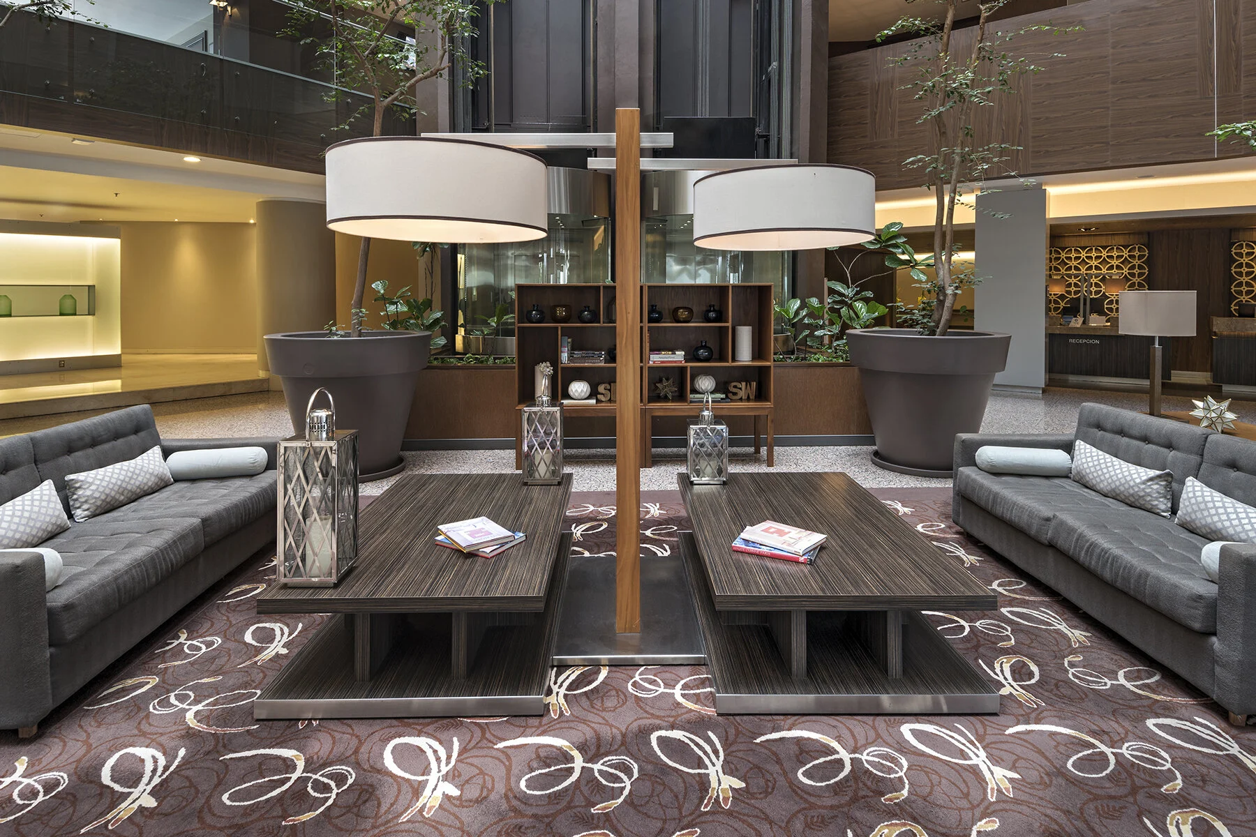 lobby2.jpg