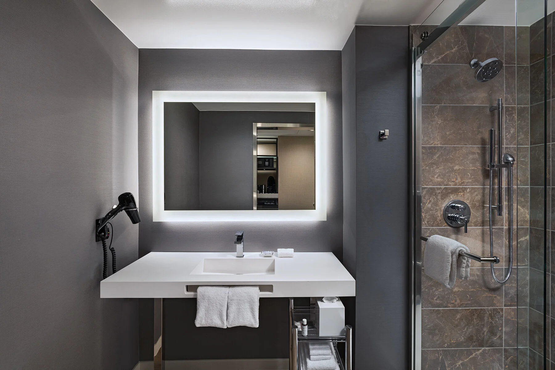 AC_DFWAC_standard bath.jpg