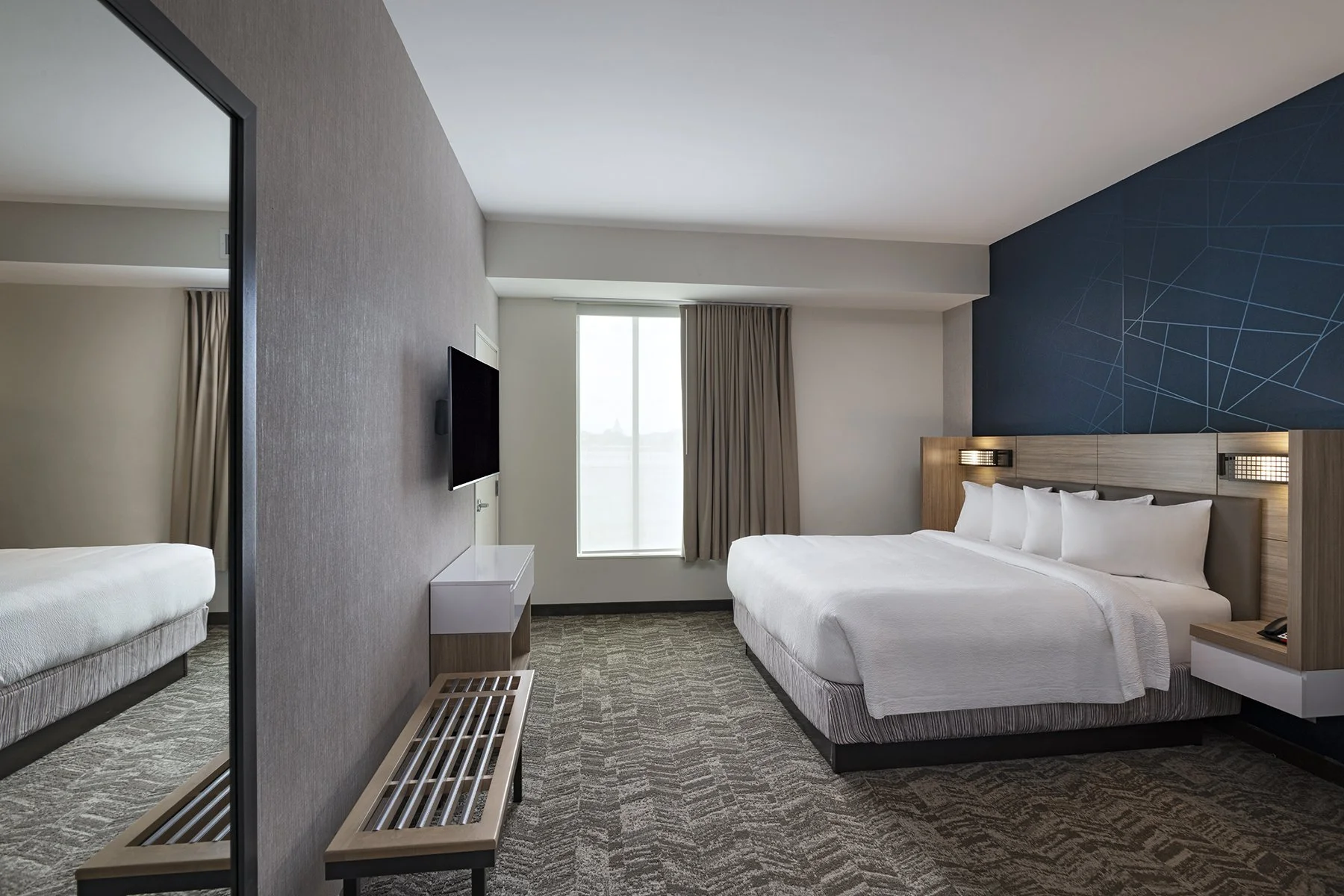 SH_WCOSW_king with balcony bedroom.jpg