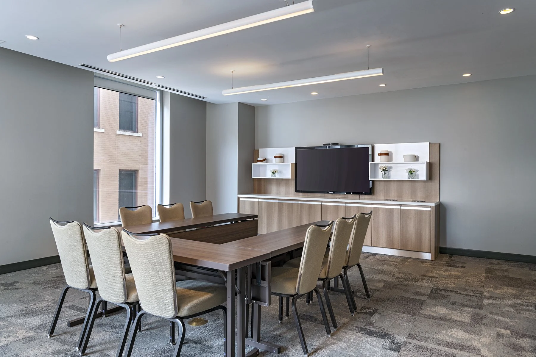 ELM_AUSED_u shape1.jpg