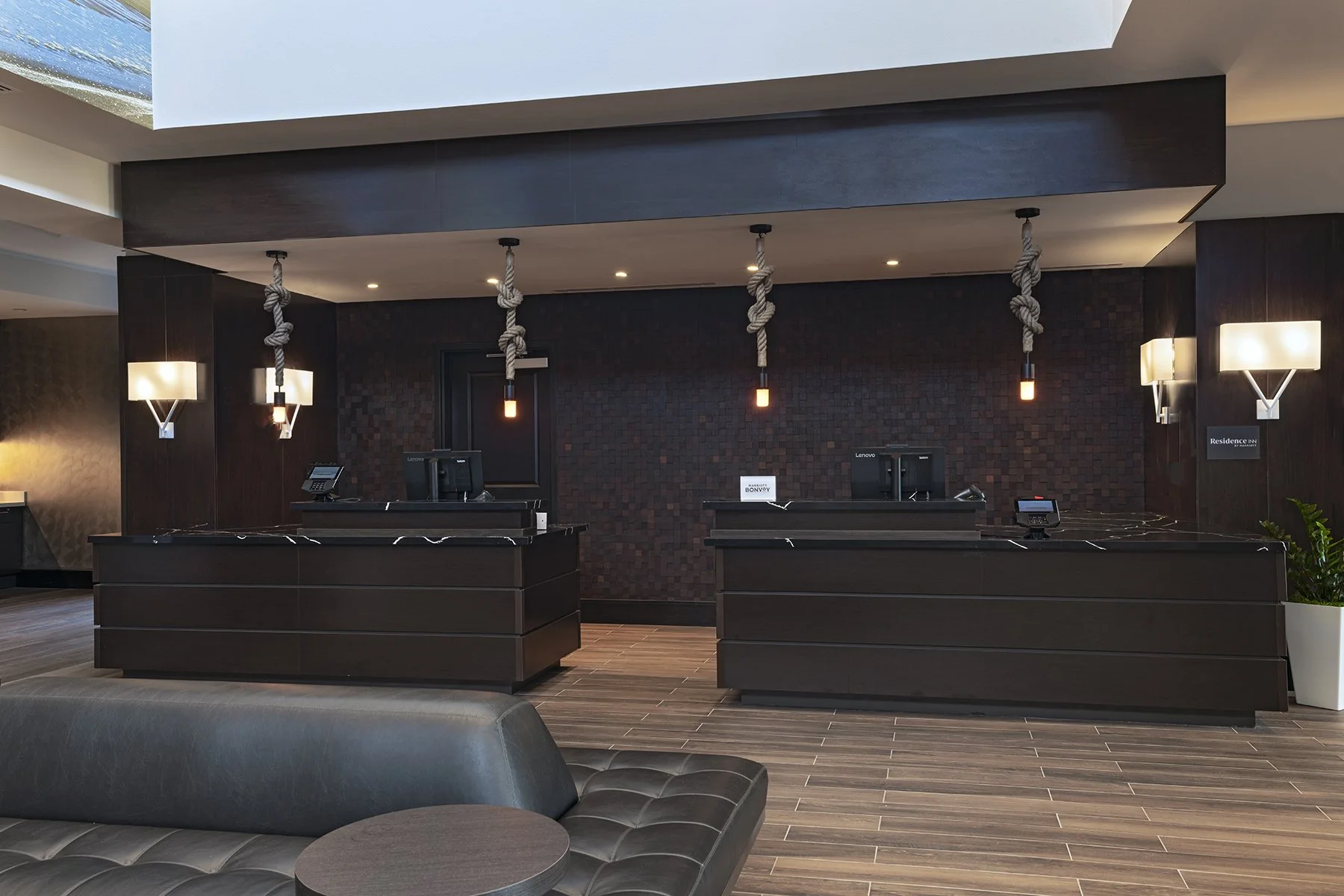 RI_CRPRS_front desk.jpg