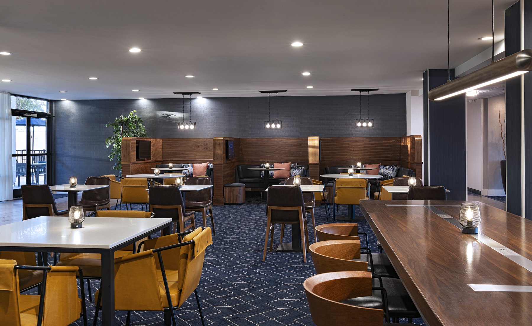 CY_LRDCY_communal table.jpg