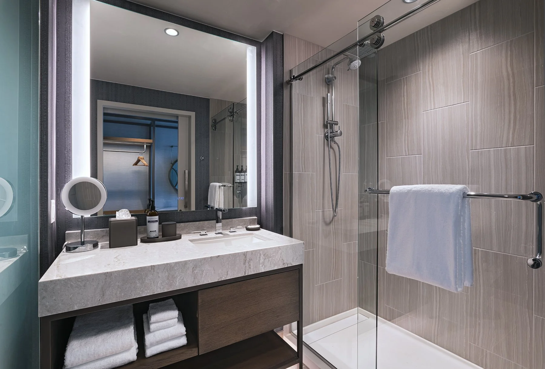 Regency Suite bath_AA.jpg