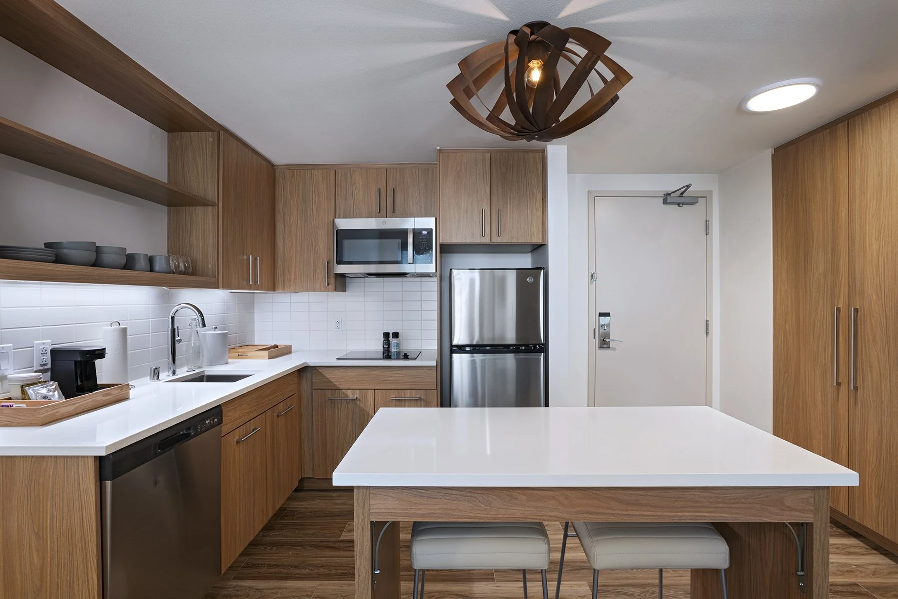 ELM_ABQEL_one bedroom_kitchen.jpg