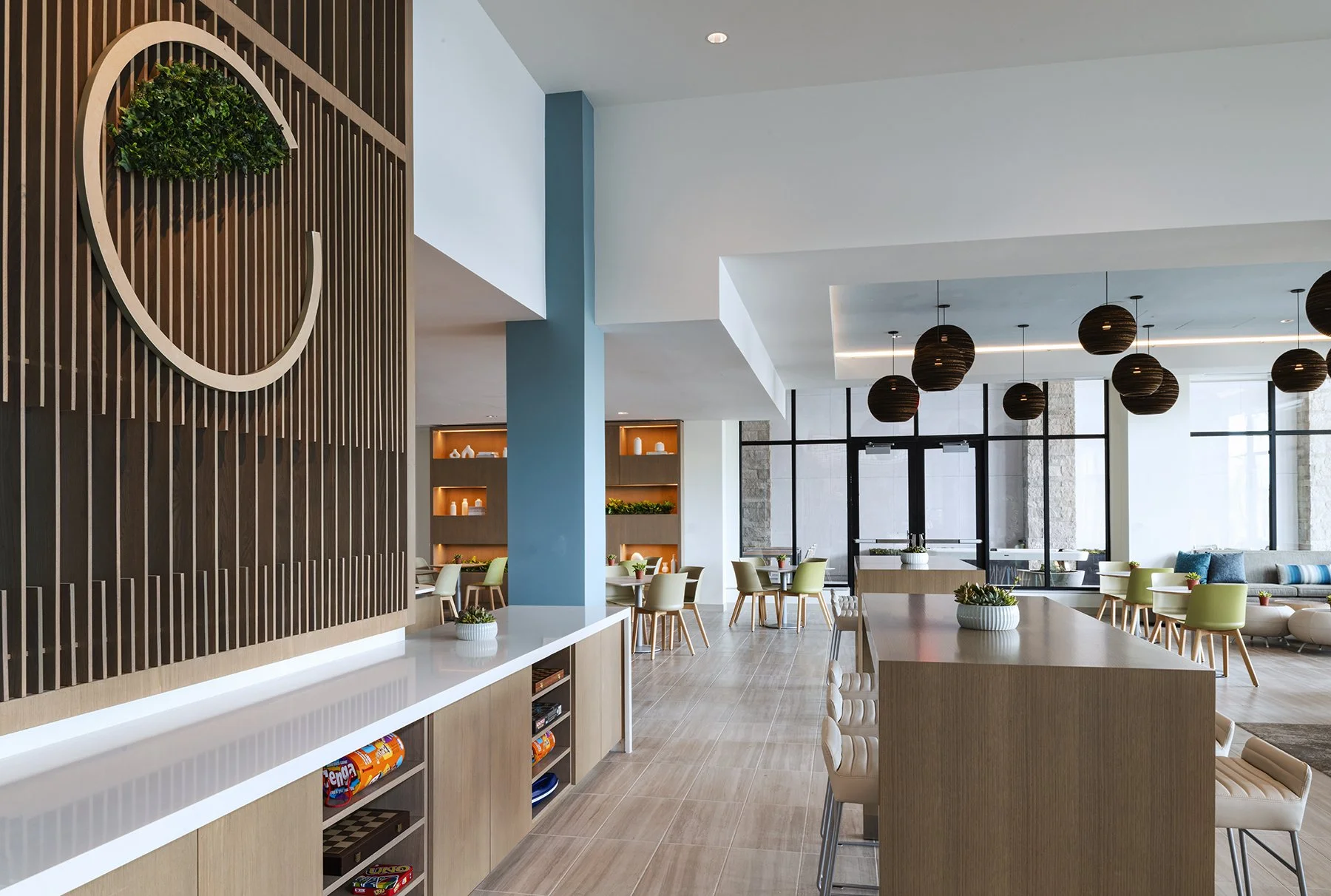 LASPE dining and lobby.jpg