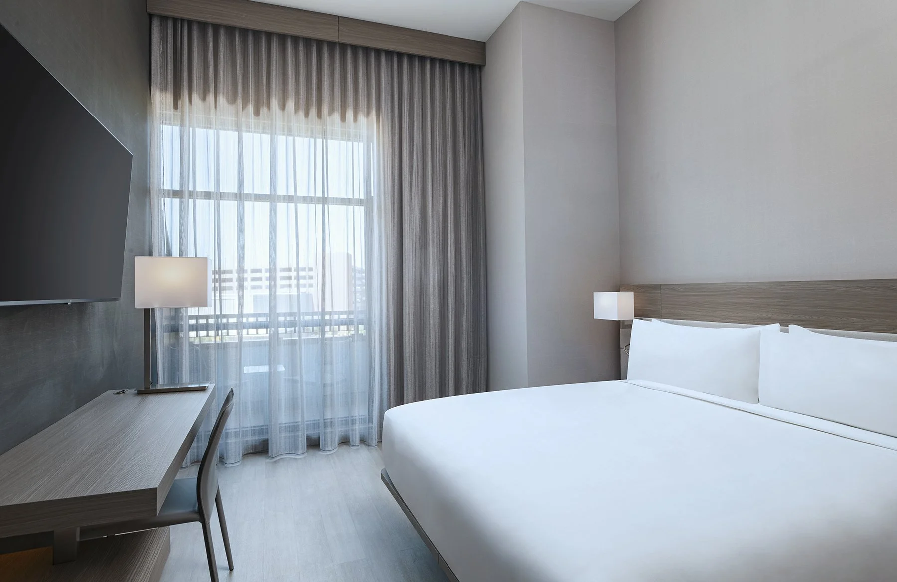 LASPA_king with balcony AB.jpg