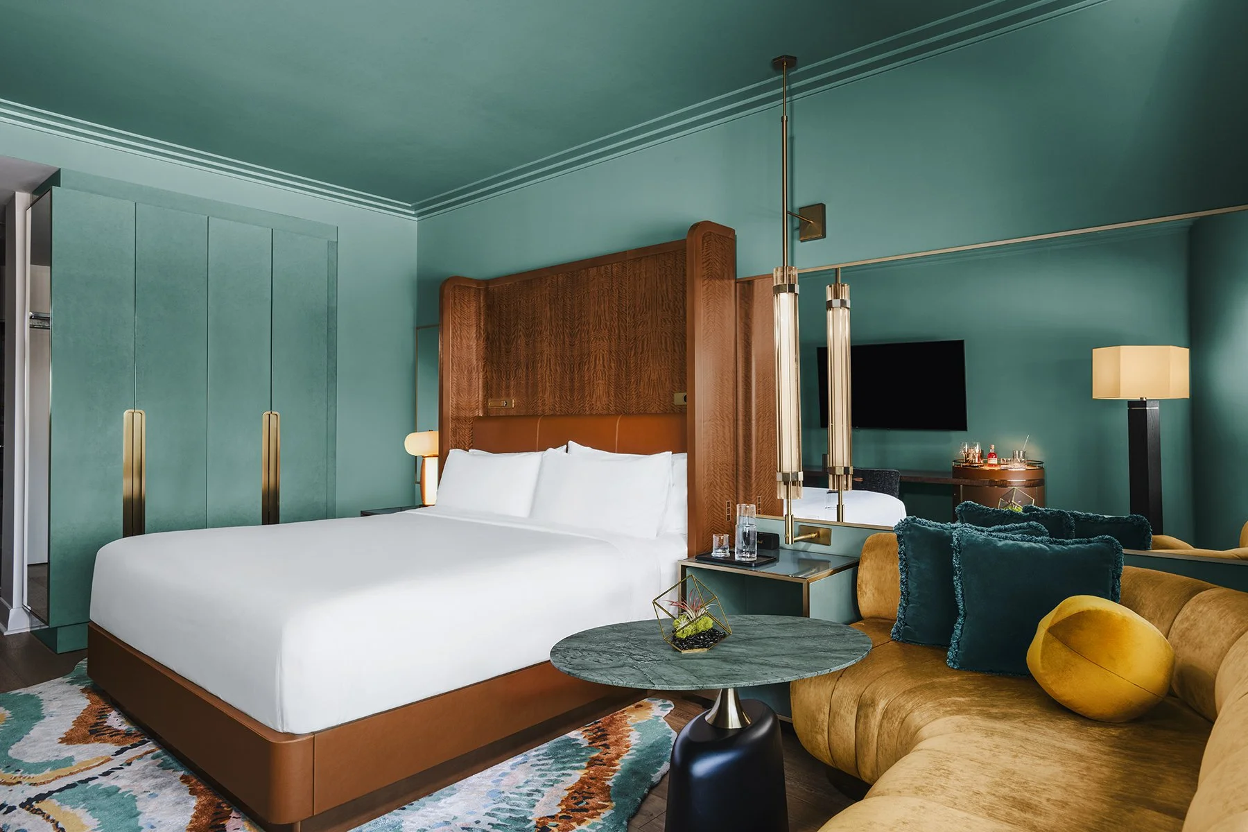 premier king bedroom2AA.jpg