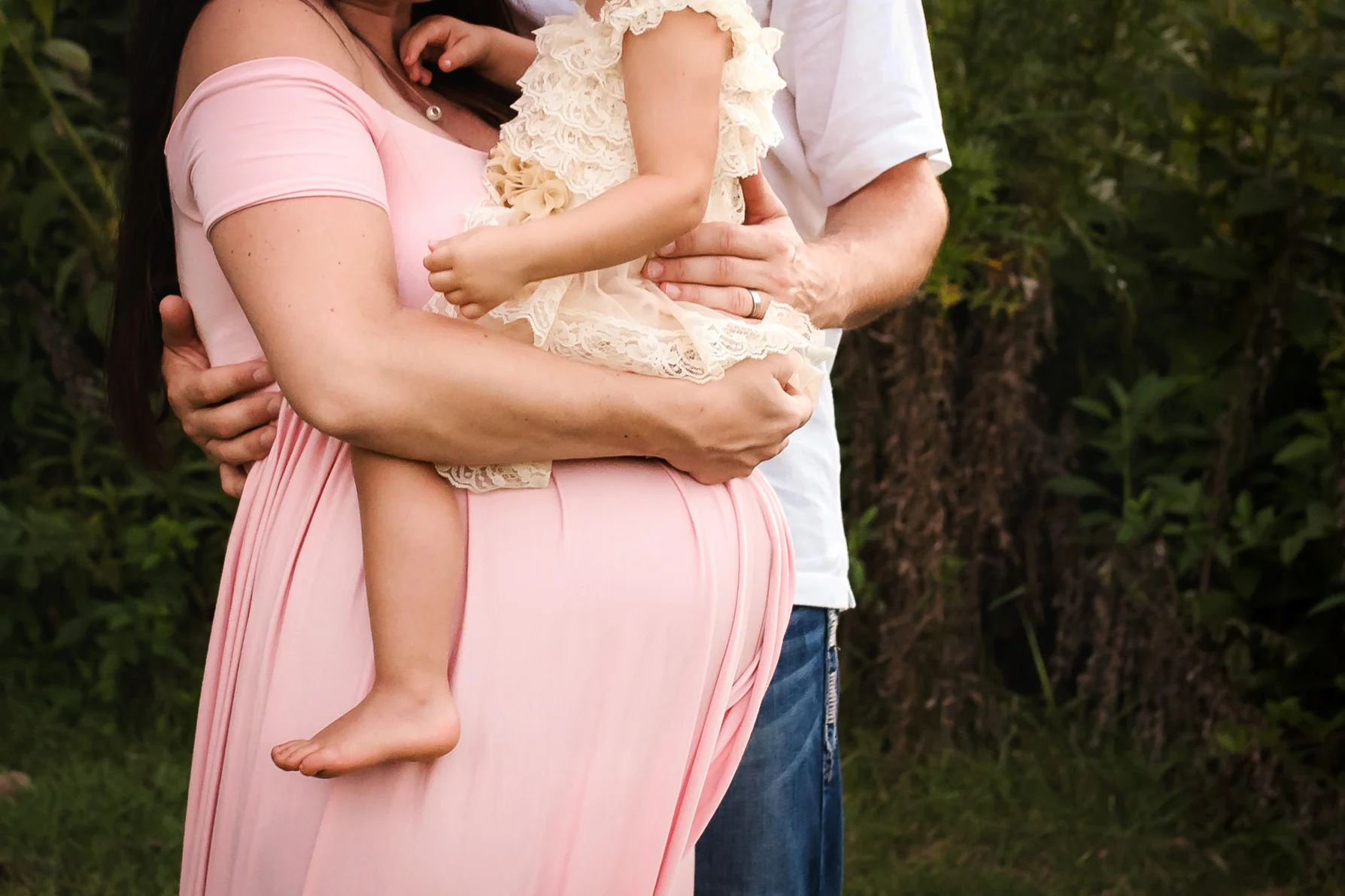 maternity photographer nashville tn | maternity photographer bowling green ky | southern kentucky maternity photographer | soky maternity photographer | outdoor maternity session | sunset maternity session | baby bump silhouette | family maternity session bowling green ky | family maternity session nashville tn | nashville photographer | bowling green photographer | kentucky photographer | nashville baby photographer | nashville newborn photographer | newborn photographer in nashville | baby photographer in nashville | bowling green baby photographer | bowling green newborn photographer | newborn photographer in bowling green | baby photographer in bowling green ky | sibling maternity photos | big sister photos