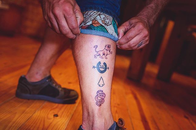 Gordo riding the tattoo wave at Hell. #24hhh #twofourhell as always, 📷 @thelucass