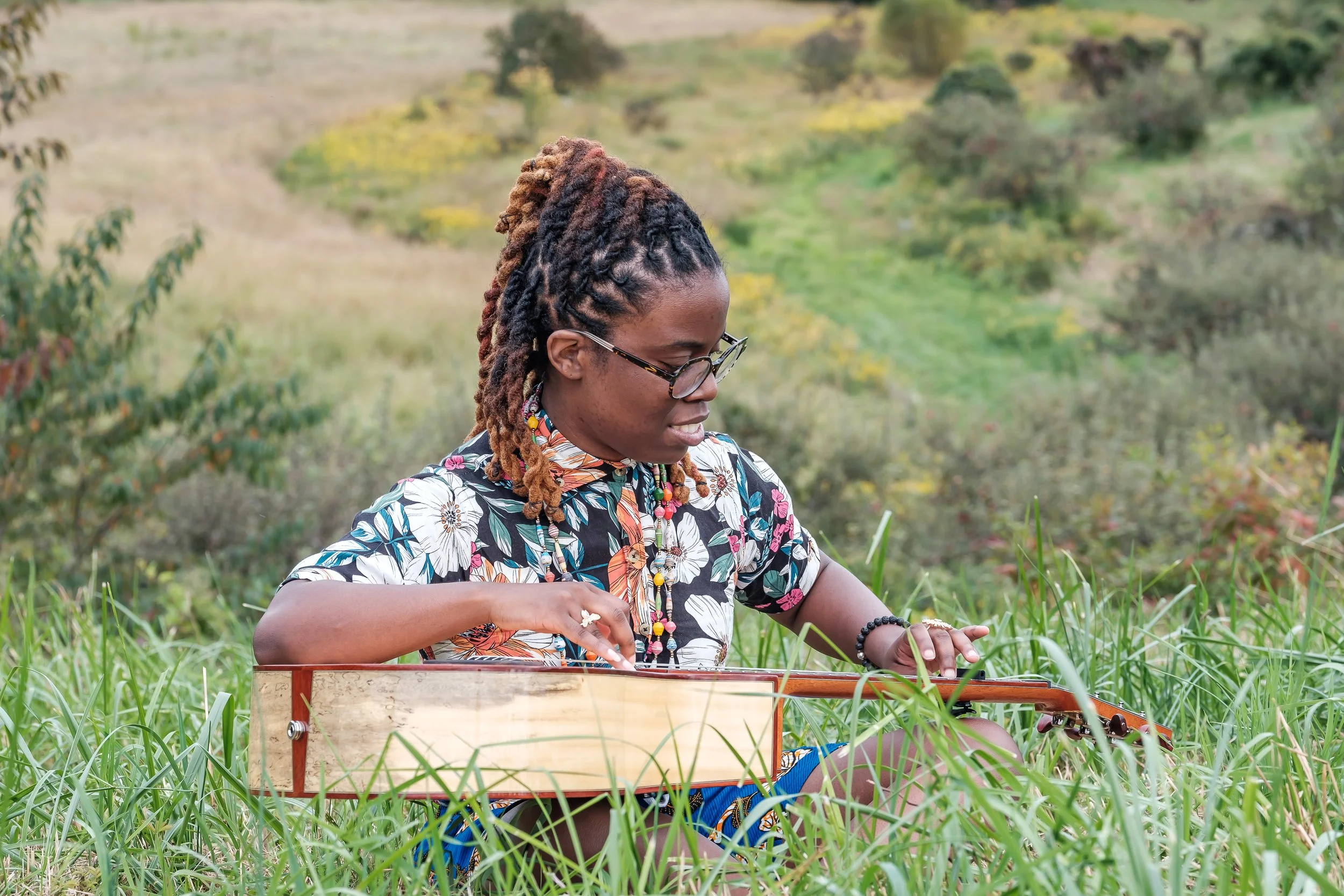 Yasmin Williams: A New Voice in Fingerstyle Guitar