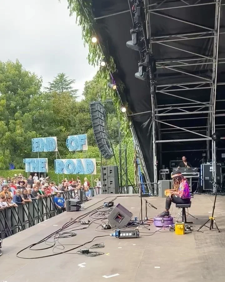 Yoooo @endoftheroad fest was SO fun yesterday! I had a great time.

Shout out to @theweatherstation for playing a dope set and shout out to Shirley in @themagfields it was so nice to meet you!