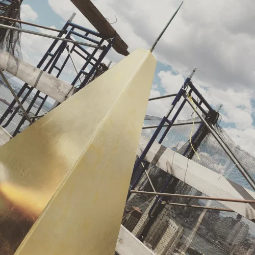 23.75k oil gilded exterior pyramid, Brooklyn