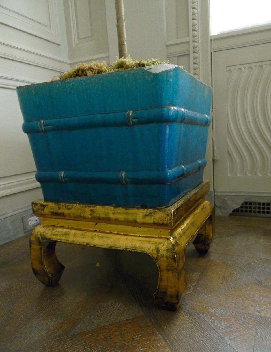Water gilded and antiqued Chinese bench, seen on cover of Architectural Digest September 2012