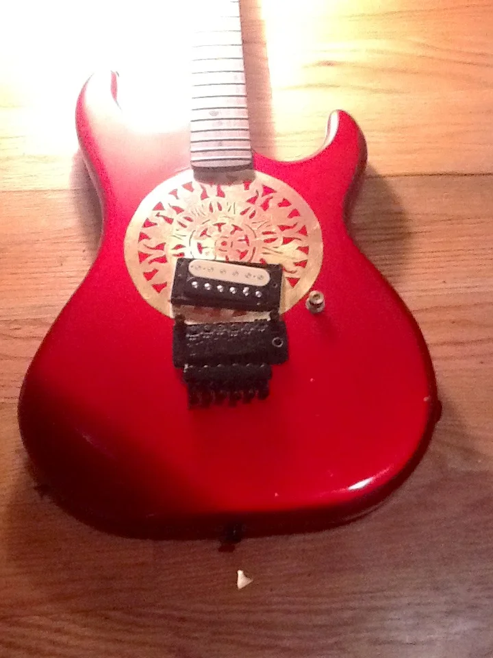  23k oil gilded guitar detailing for Gibson Guitars, NYC 