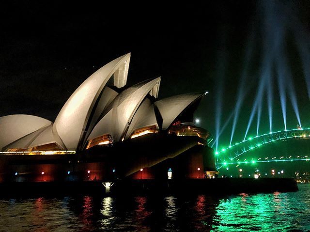 They say the neon lights are bright at VIVID &hearts;️ #vivid #vividsydney #vivid2019 #sydney #iheartsydney #sydneyoperahouse #loveletterstosydney