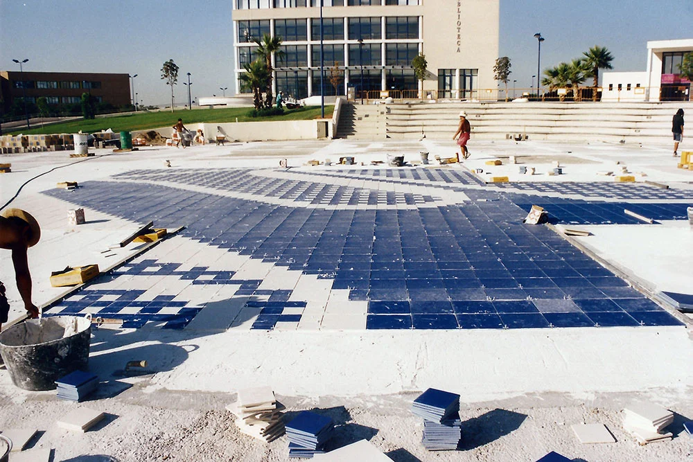 Agora under construction. August 2003