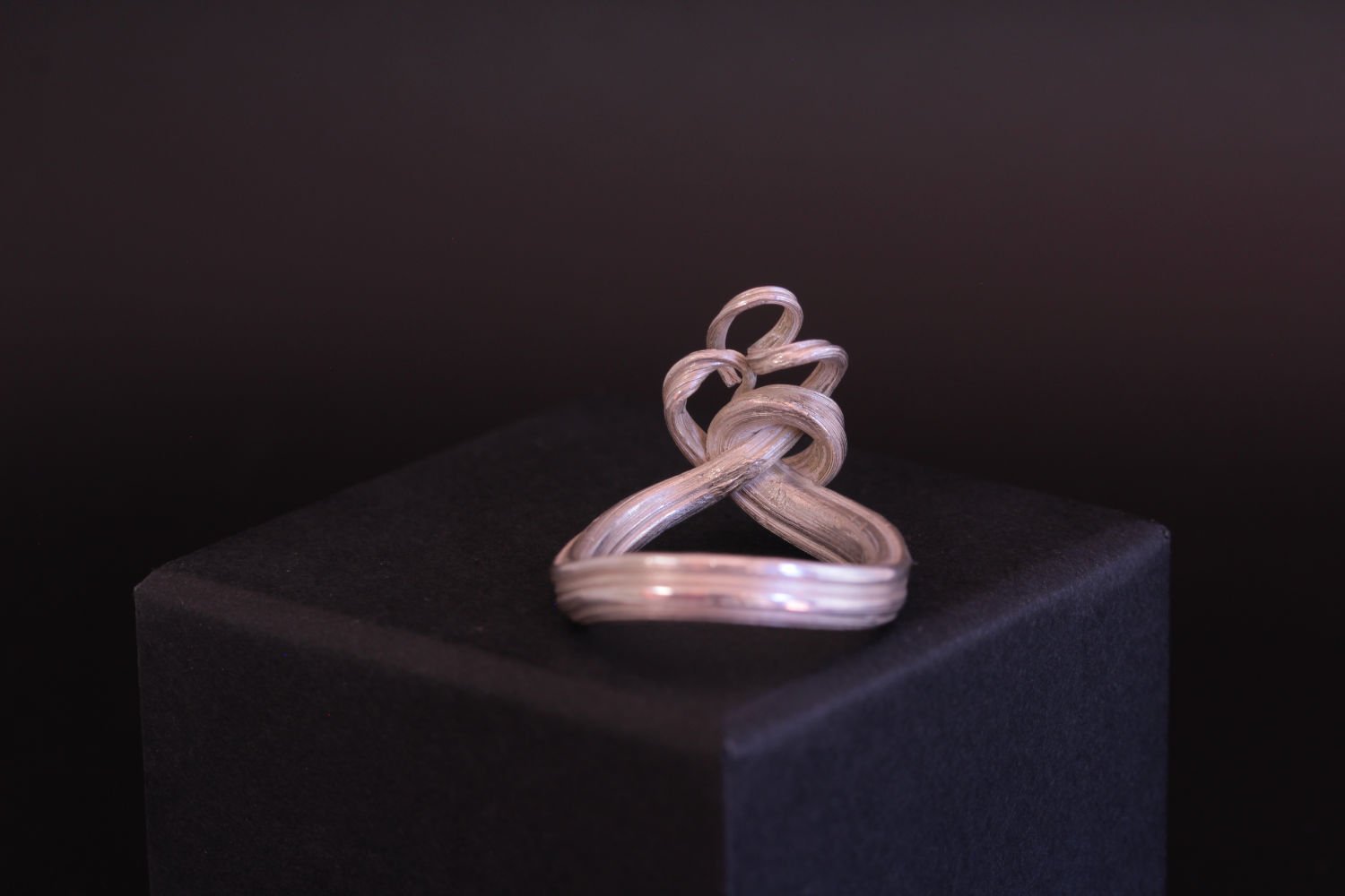 Lizzy Chambers Wrapping Vine Ring Sterling Silver Mitsuro Hikime (11).jpg