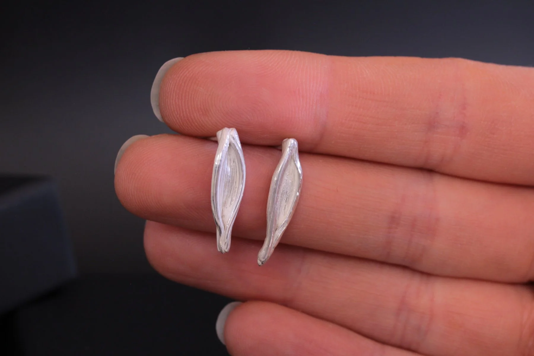 Lizzy Chambers Textured Silver Petal earrings Med B 5.jpg