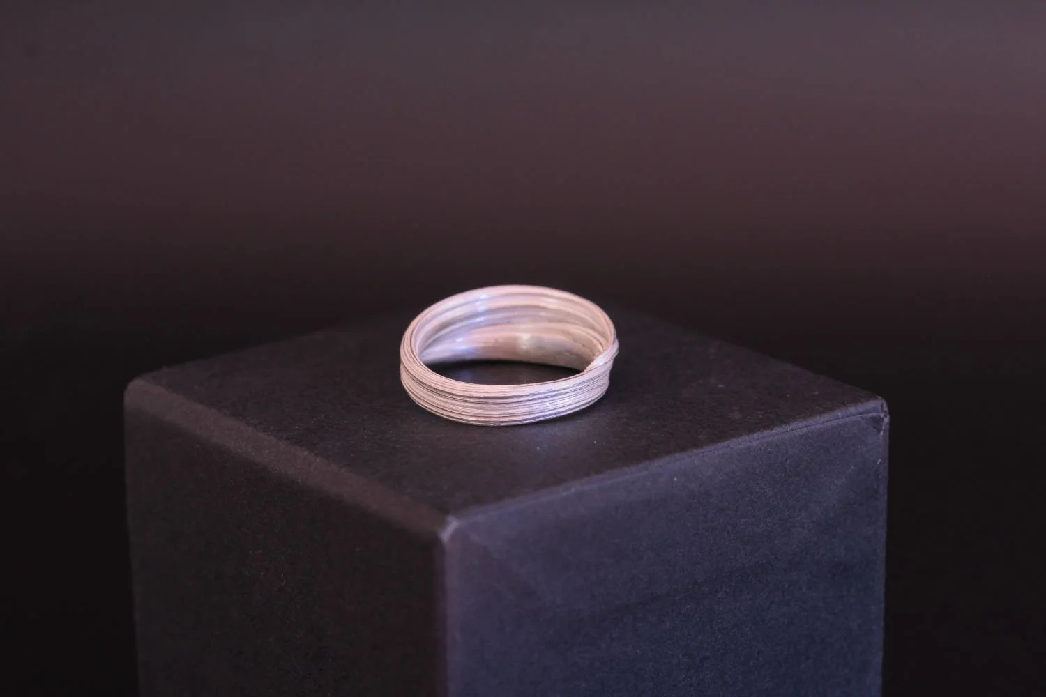 Lizzy Chambers Fine leaf Mitsuro Hikime Sterling Silver Ring (12).jpg