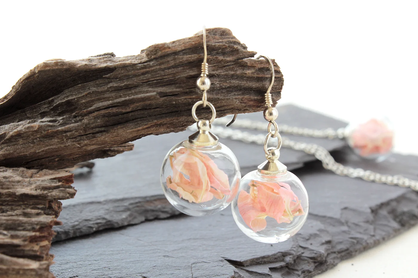 Lizzy Chambers Light Pink Drop earrings RRR £28.jpg