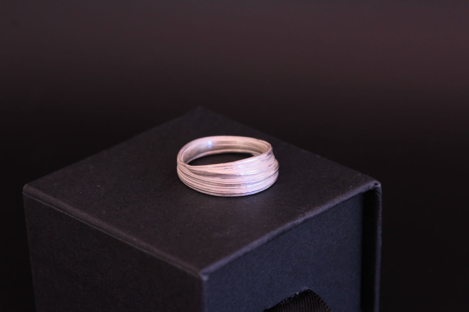 Lizzy Chambers Fine leaf Mitsuro Hikime Sterling Silver Ring (31).jpg