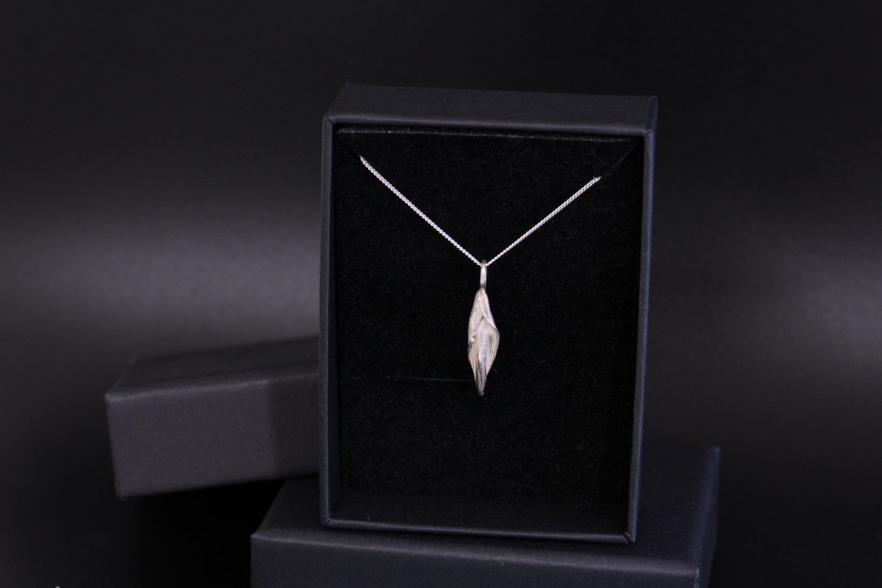 Lizzy Chambers petal necklace B 2.jpg