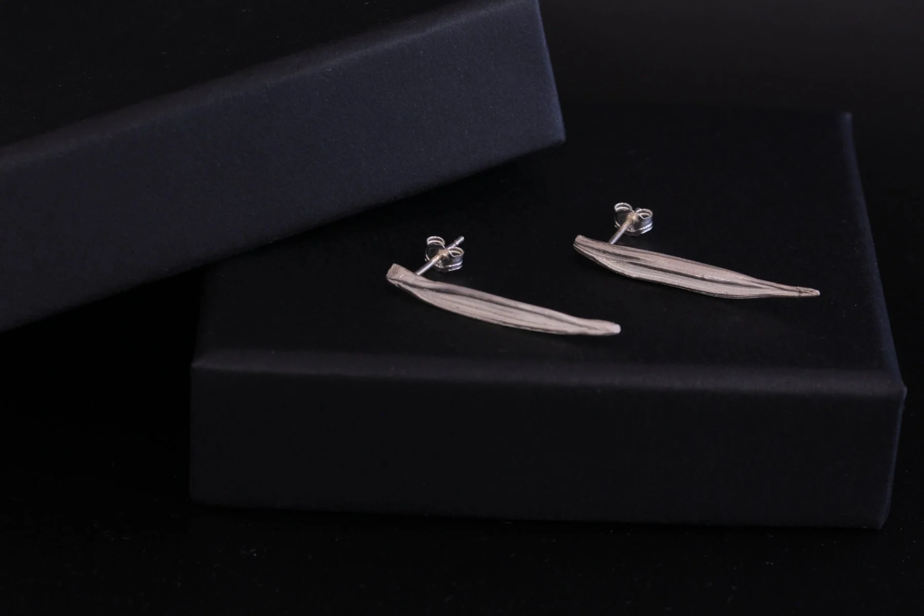 long Leaf earrings silver.jpg