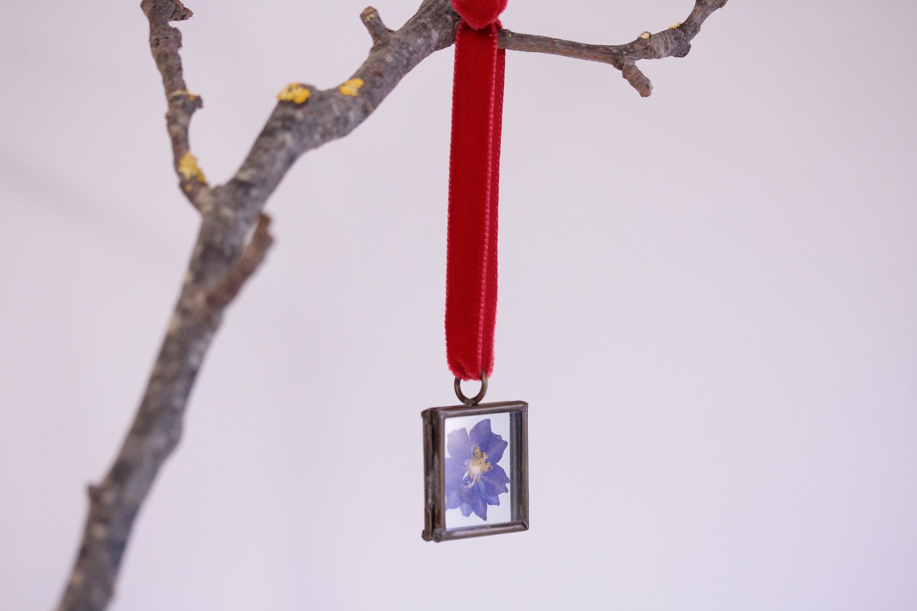 Brass Sqaure Frame (5).jpg