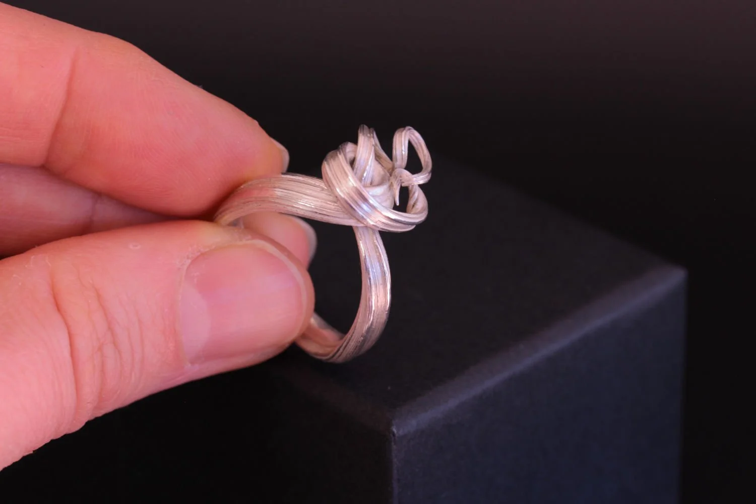 Lizzy Chambers Wrapping Vine Ring Sterling Silver Mitsuro Hikime (64).jpg