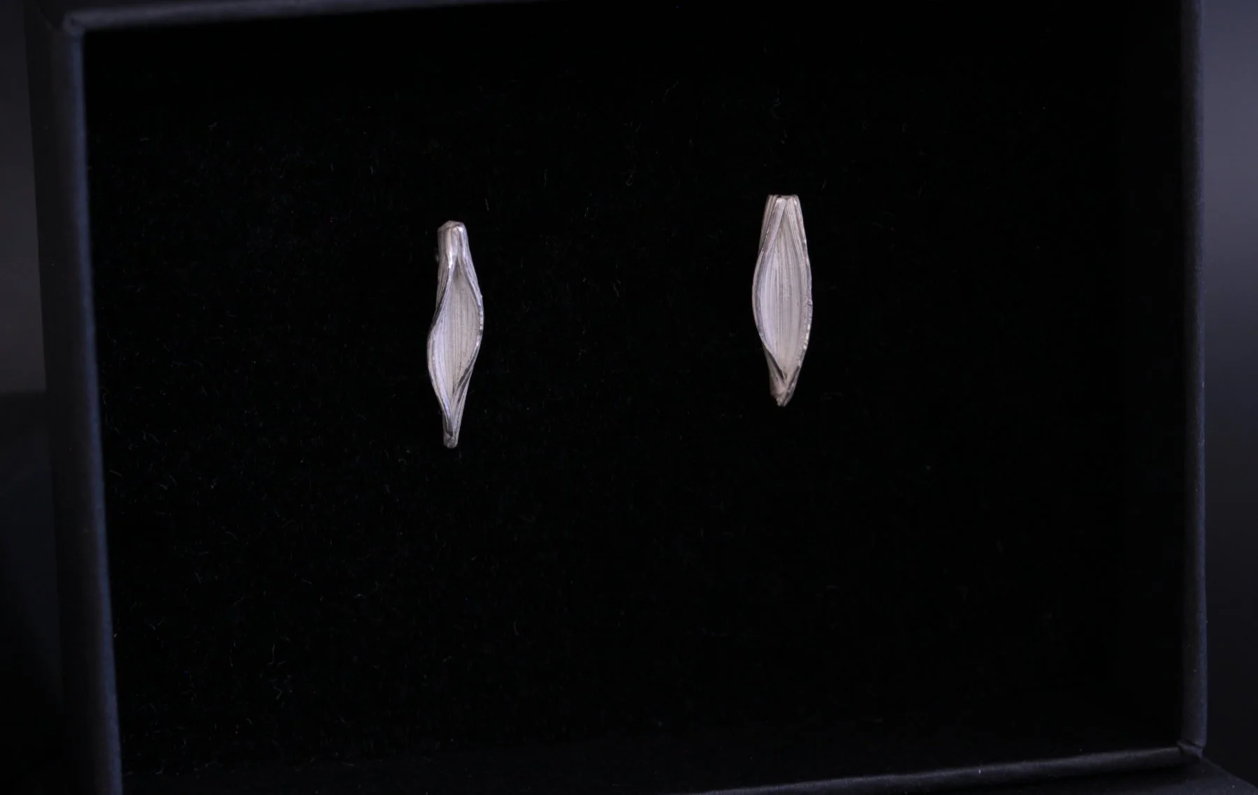 Lizzy Chambers small textured leaf earrings B 2.jpg