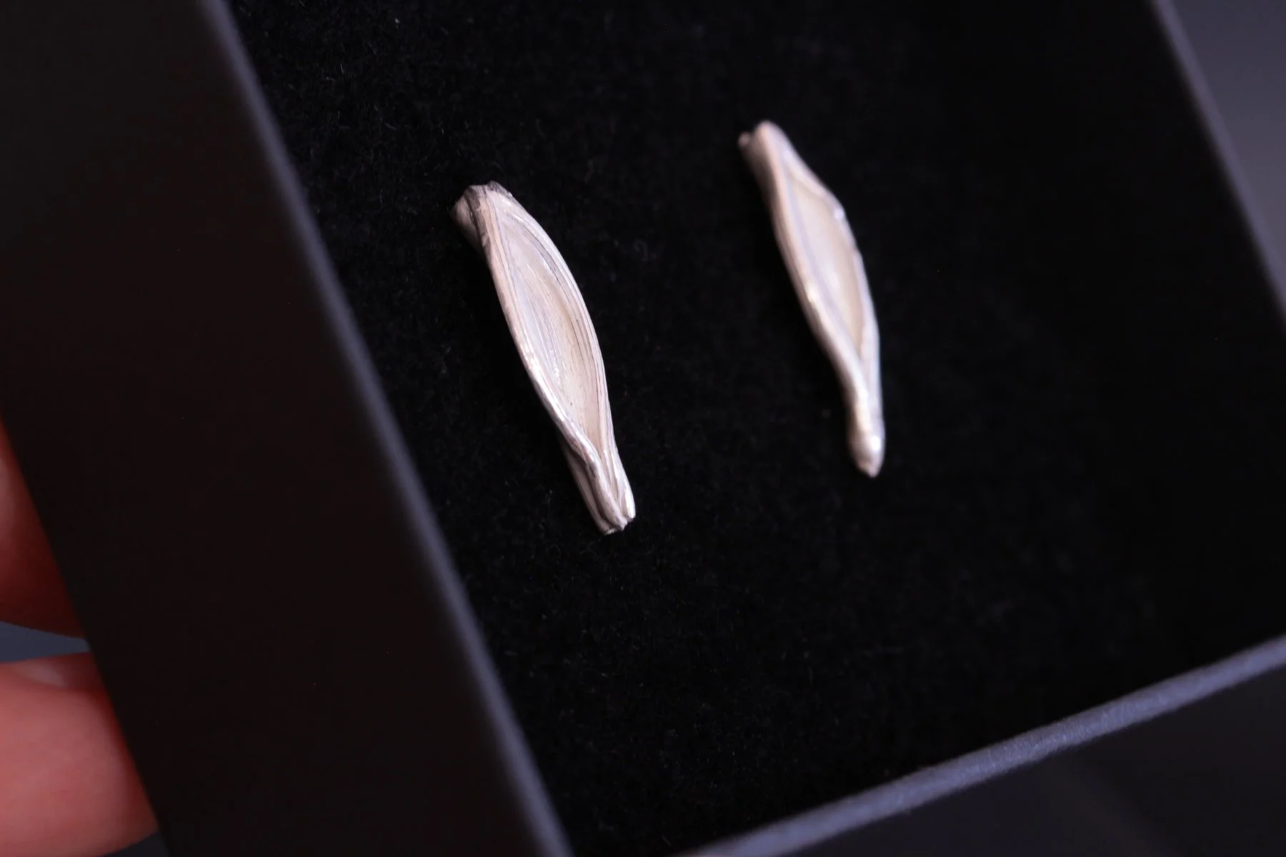 Lizzy Chambers Textured Silver Petal earrings Med B 4.jpg