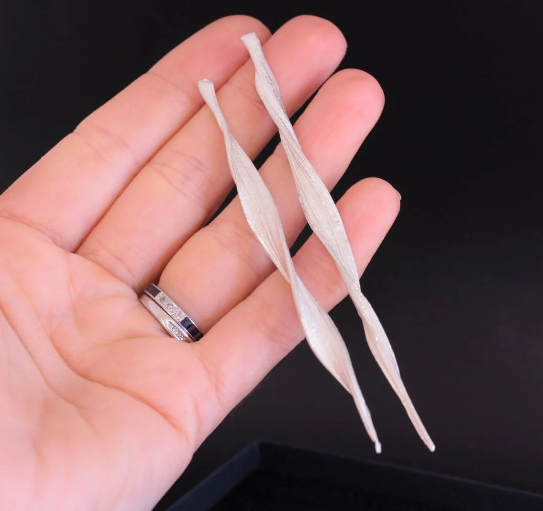 Lizzy Chambers Statement Sterling Silver Mitsuro Hikime Leaf Earrings (8).jpg