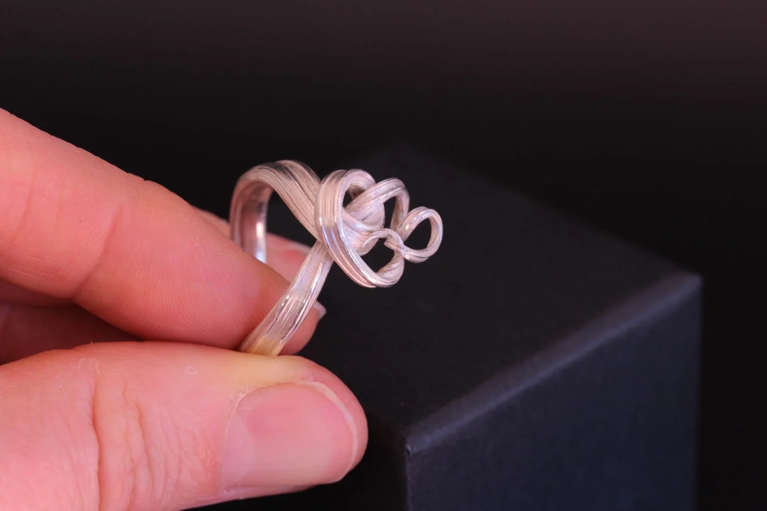 Lizzy Chambers Wrapping Vine Ring Sterling Silver Mitsuro Hikime (61).jpg